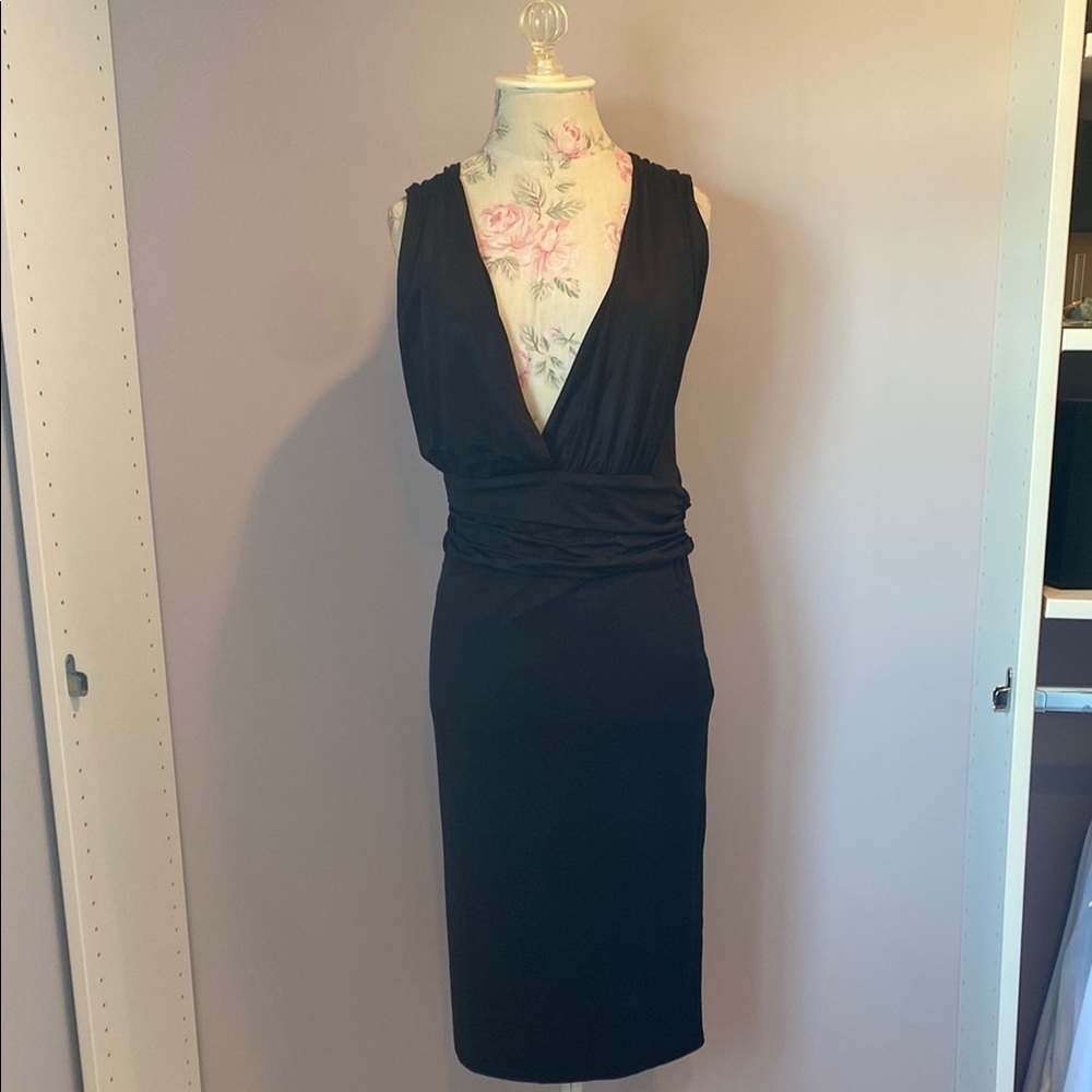 La Rok Elegant Black Sleeveless Dress